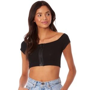 emma and sam crop top